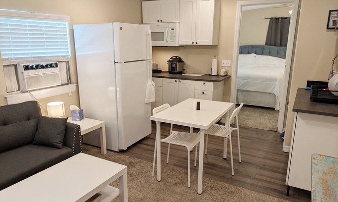 Cypress Gardens Apartamento | Private Entrance 1 Bd 1.5 Bath Guest Suite in Cypress Gardens near Legoland