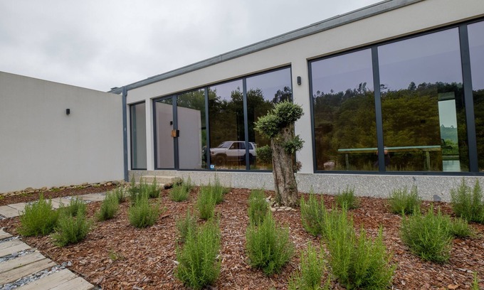 Guilhofrei Casa | Private Ermal lake & Gerês