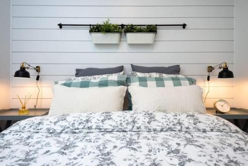 Camas Casa | Private Escape! Tiny Home Style