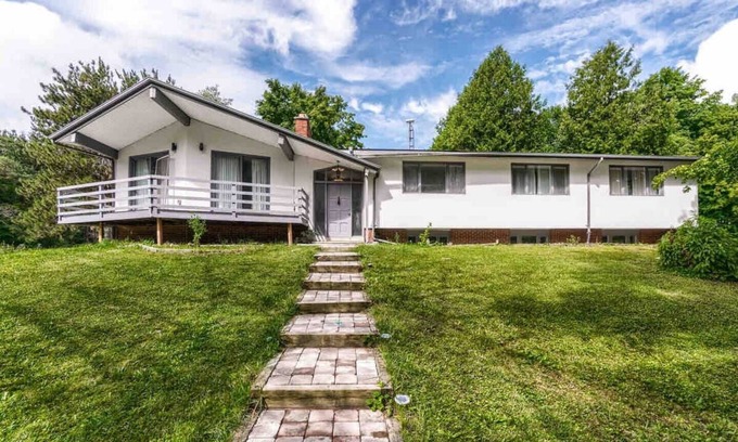 Caledon Casa | Private Estate Home In Caledon Ontario! *6 Acres*