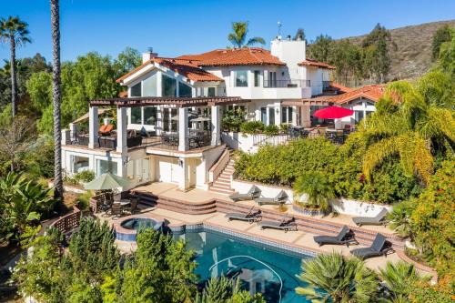 Escondido Casa | Private Estate w Pool Hot Tub Tennis Court Near Encinitas The Ranch by AvantStay