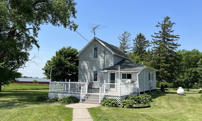 Woodville Otro | Private farm close to town!