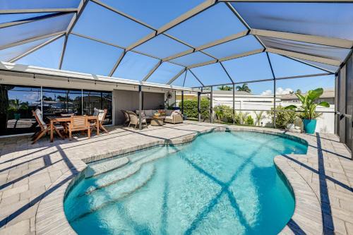 Bay Colony Casa | Private Fishing Dock Waterfront Palmetto Home!