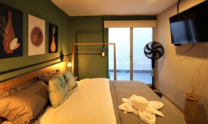 Belen Apartamento | Private flat with internal patio ONE103