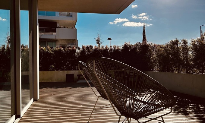 Carvoeira Apartamento | Apartamento jardín privado-Belas Country Club
