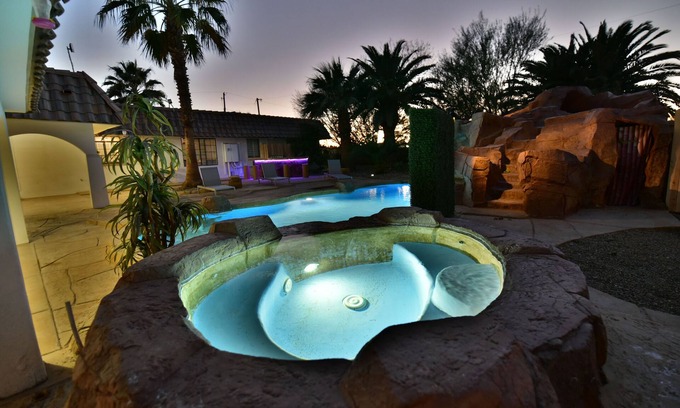 Green Valley Casa | Private gated Resort home near the strip! 3 NIGHT MIN