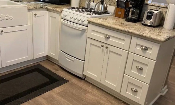 Downtown Riverside Casa | Private Get Away/Business Trip/Fast WIFi,Garden