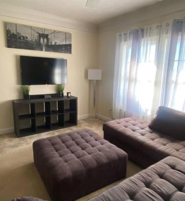Fortson Apartamento | Private Getaway with Balcony