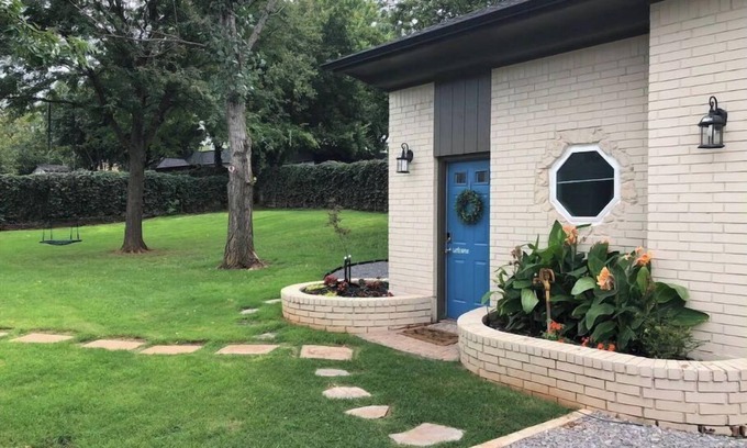 Oklahoma City Casa | Private Guest House loft in NW OKC