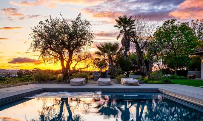 Paso Robles Casa | Private guest house on 40 acres with pool, spa, & game room