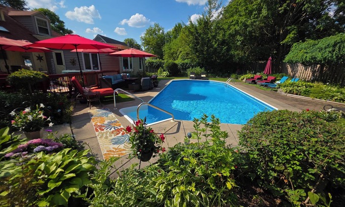 Fayetteville Cabaña | Pensión privada con garaje, piscina, terraza y bañera de hidromasaje en Fayetteville / Syracuse