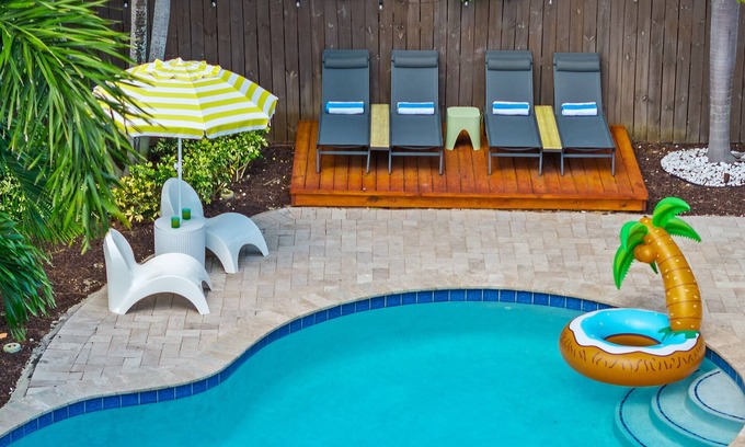 Wilton Manors Casa | Private Heated Pool, Outdoor Movie Theater, Gym & Sauna | Near to Wilton Drive