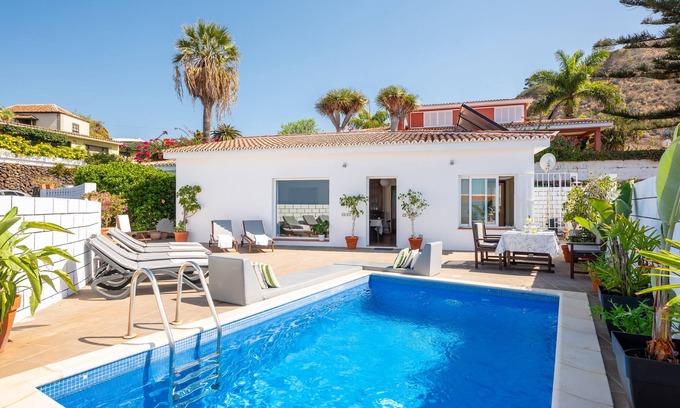 Puerto de la Cruz Villa | PISCINA Privada CLIMATIZADA Tenerife, Villa relax, fibra wifi