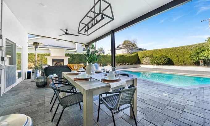Placentia Casa | Private Heated Pool Oasis/Disney/Retro Arcade/Gym