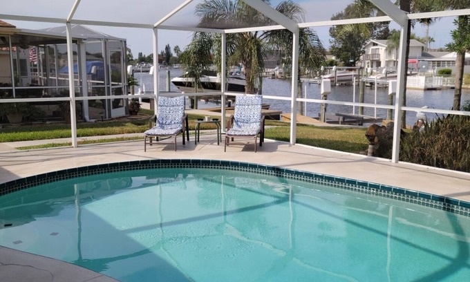 Flor-a-mar Casa | Private Home in desirable Gulf Harbors neighborhood