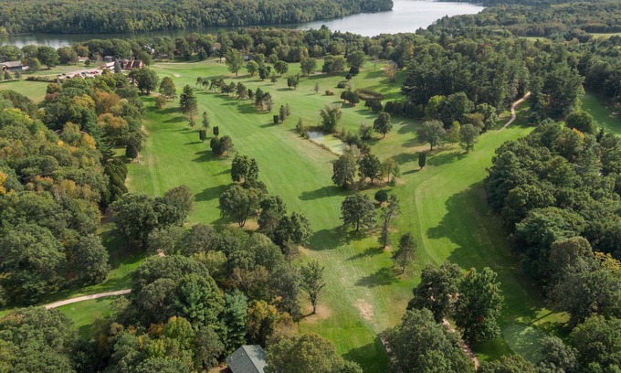 Brill Casa | Private home on 18th hole of Beautiful Butternut Hills. 25 Minutes to Hayward!