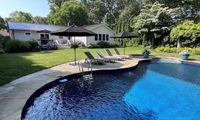 Laurel Casa | Private home on a private road. Swimming pool, hot tub and complete gym.
