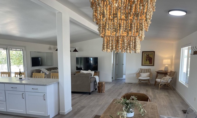 Creston Casa | Private Home on Olive Orchard