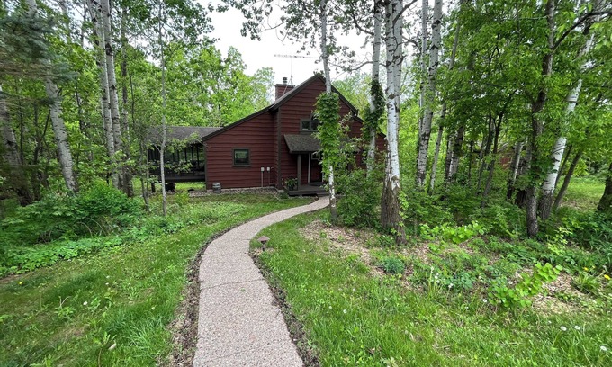 The Galena Territory Casa | Private Home~Relax at Your Getaway Among the Trees!