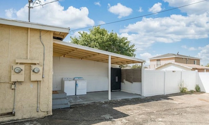 Placentia Casa | Private Home w/ King Bed - 15 Mins to Disney