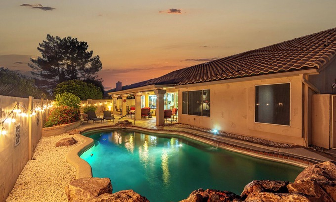 Westbrook Village Casa | Private Home with Backyard Oasis in Peoria!