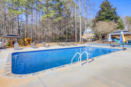 Graham Casa | Private Hot Tub and Sauna Georgia Nature Retreat!