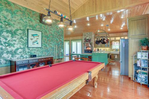 Okeechobee Casa | Private Hot Tub! Home Less Than 1 Mi to Lake Okeechobee