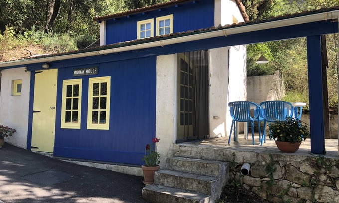 La Gaude Cabaña | Private house in nature with tennis court, swimming pool, 15 min. drive from sea