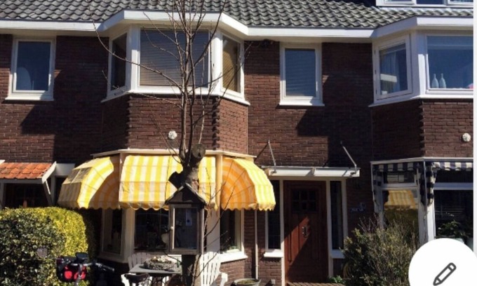 Alkmaar Casa | Casa privada en el centro de la ciudad en barrio tranquilo. APARCAMIENTO GRATUITO