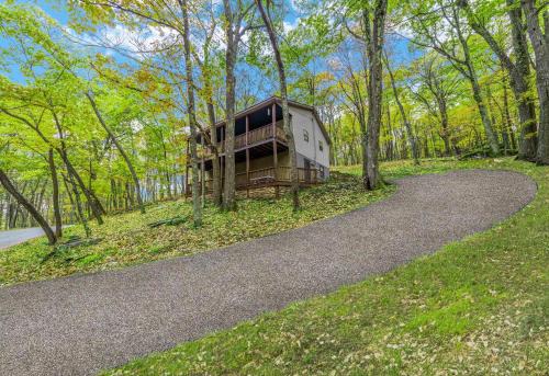 Terra Alta Casa | Private Lake Beach Cabin w Golf Pool Fire pit