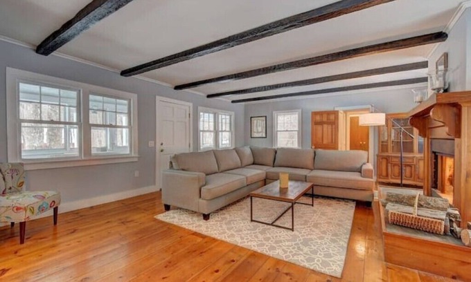 Becket Cabaña | Private Lake Cottage on 3 acres w/350 sq. ft. deck