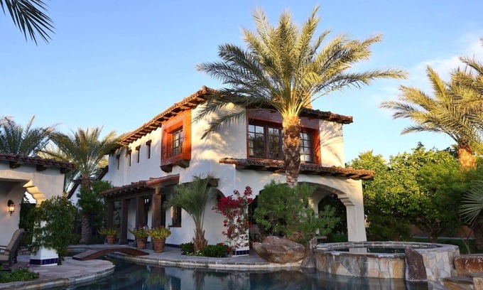Indio Casa | Private Lake Front Spanish Hacienda