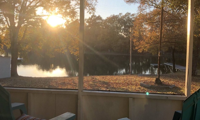 Saluda Casa | Private Lake House with Dock & Boat Ramp