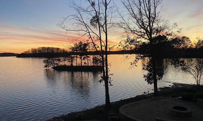 Seneca Casa | Private lakefront home with dock & unbelievable sunsets on Lake Keowee