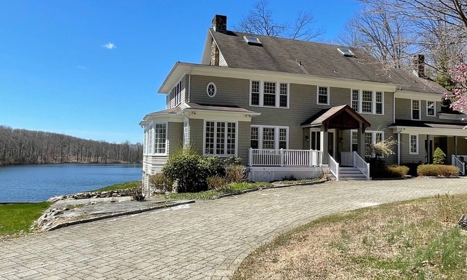 Kinnelon Casa | Private Lakeside 6 Bedroom Mansion with beautiful views ( perfect wedding spot)