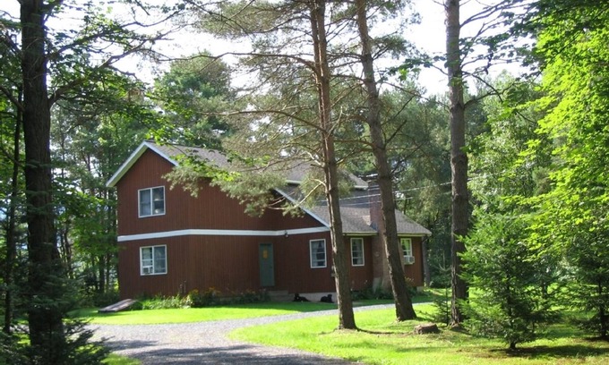 Morrisville Casa | Lugar privado, Chimenea, WiFi, Minutos a Stowe Village