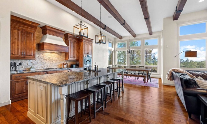 Colorado Springs Casa | Private Luxury Lodge in Colorado Forest
