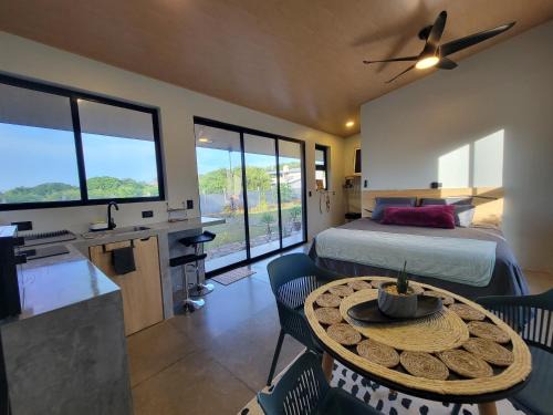 Punta Mango Cabina | Private Mango Surf Studio with WiFi Hot Water and AC