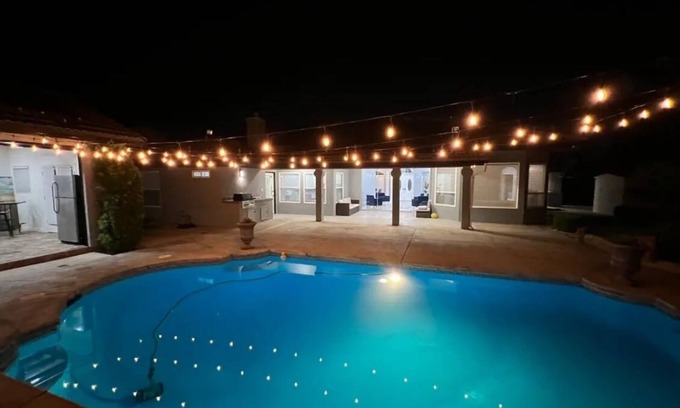 Pumpkin Center Casa | Private Master Suite, Bath & Pool House!
