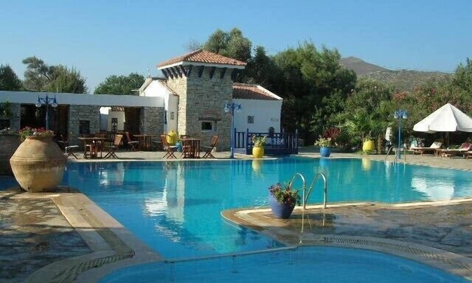 Datca City Center Villa | Villa mediterránea privada - elegante y espaciosa con jardines y piscina