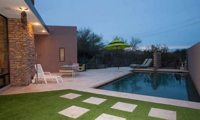Siesta Foothills Casa | Contemporary Architectural Mountainside Inicio