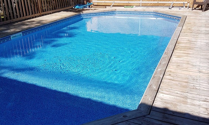Gravenhurst Cama Y Desayuno | Private muskoka retreat with pool