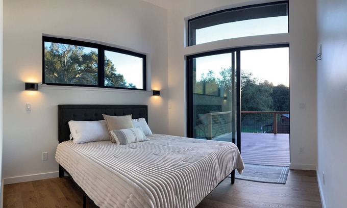 Soquel Casa | Private New Modern Farmhouse 2-bedroom 3 miles from Capitola