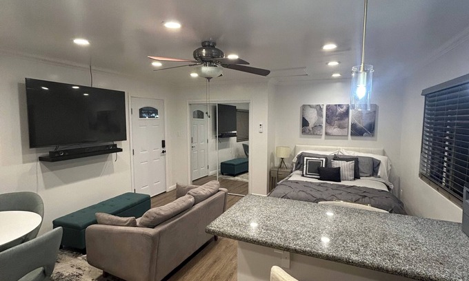 Downey Casa | Private Newly Furnished & Cozy Studio Perfect for 1-2 Guests