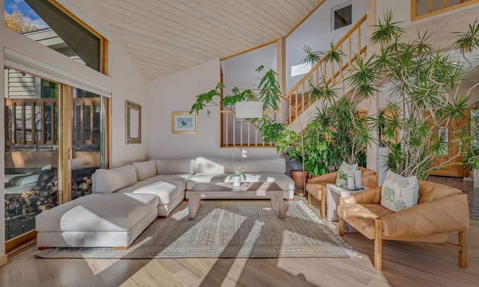 Snowmass Village Casa | Private oasis in peaceful Old Snowmass