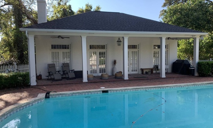 Natchez Apartamento | Private oasis on the grounds of Historic Ravenna Antebellum Mansion