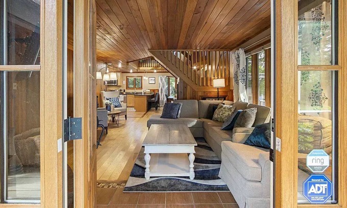 Silver Lake Casa | Private oasis with game room + hot tub! 5Bed/3Bath
