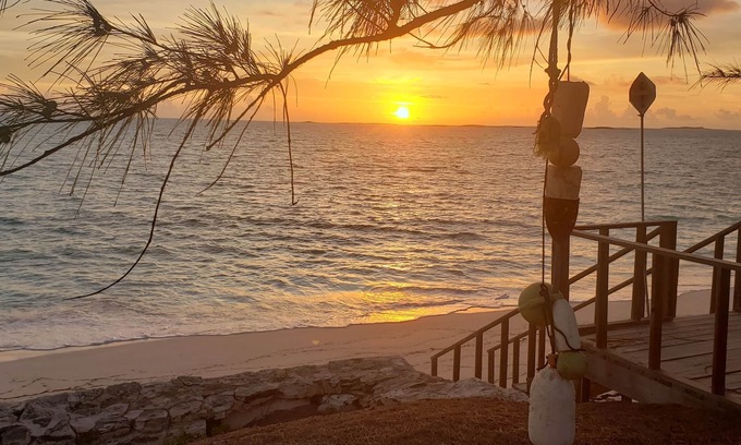 Great Exuma Casa | Casa privada frente al mar en Tar Bay con hermosa playa privada