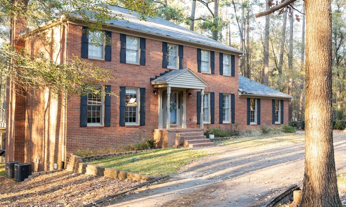 Evans Casa | Private Party House - Forest Masters Retreat