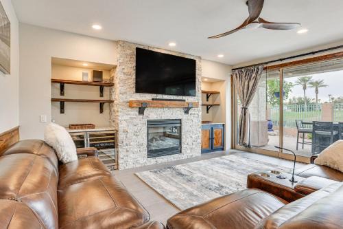 Palm Valley Casa | Private Patio and Golf Course View Goodyear Retreat